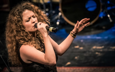 50 Jahre Palais – ein Abend, eine Stimme, ein Orchester: Kerstin Bauer & das Landespolizeiorchester RLP.